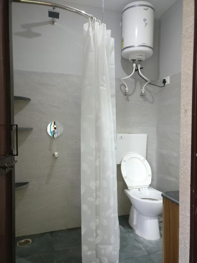 White Rabbit Guest House دارامشالا المظهر الخارجي الصورة